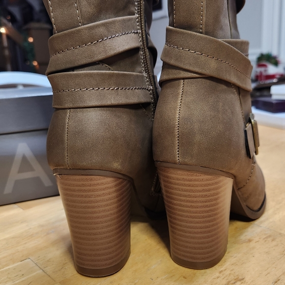 Apt.9 Makenzie Taupe calf boot - Picture 7 of 8